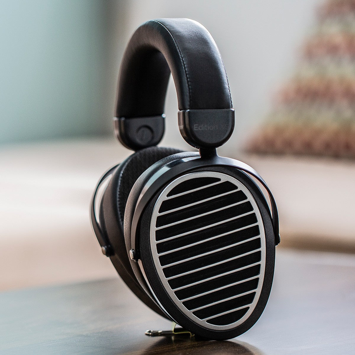 Hifiman Edition XS affordable planar magnetic headphones in Canada