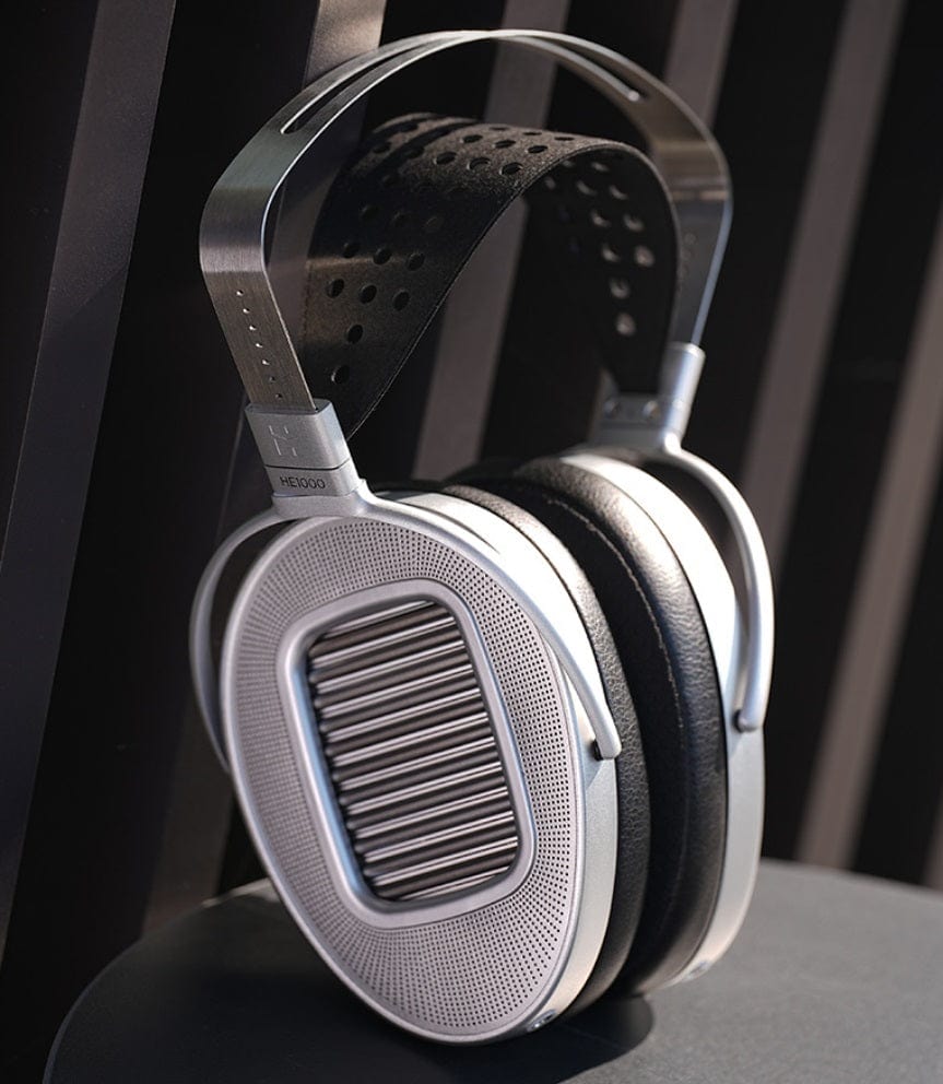 he1000 unvieiled no grille earcups
